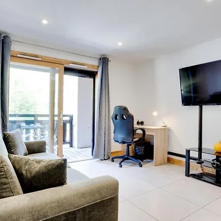 Grand Paradis B11 - Good Location & Parking