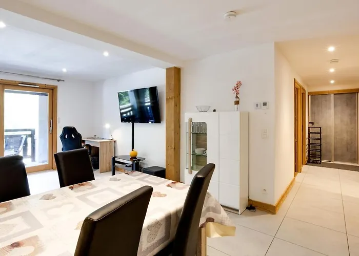 Grand Paradis B11 - Good Location & Parking *